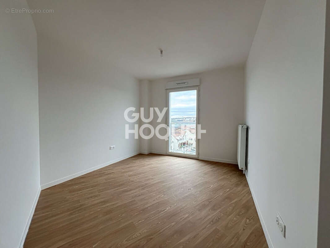 Appartement à STAINS