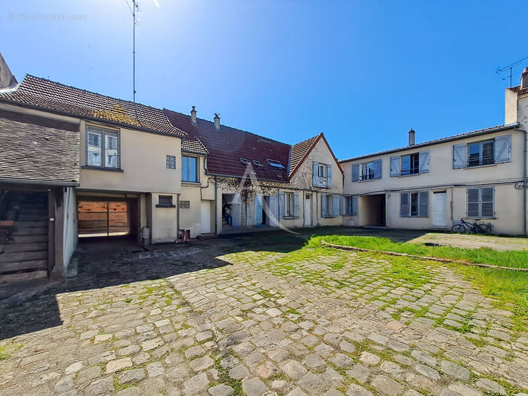 Appartement à ARPAJON