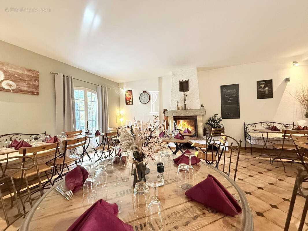 Autre à VINON-SUR-VERDON