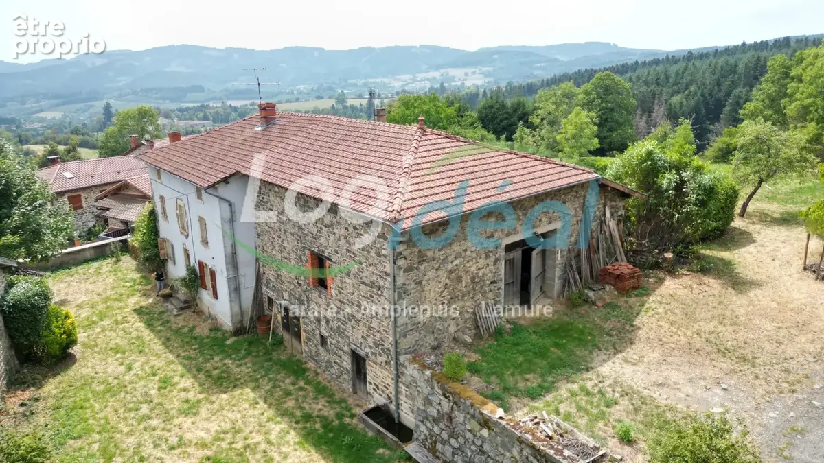 Maison à fort potentiel située à Poule-les-Echarmeaux - photo 3