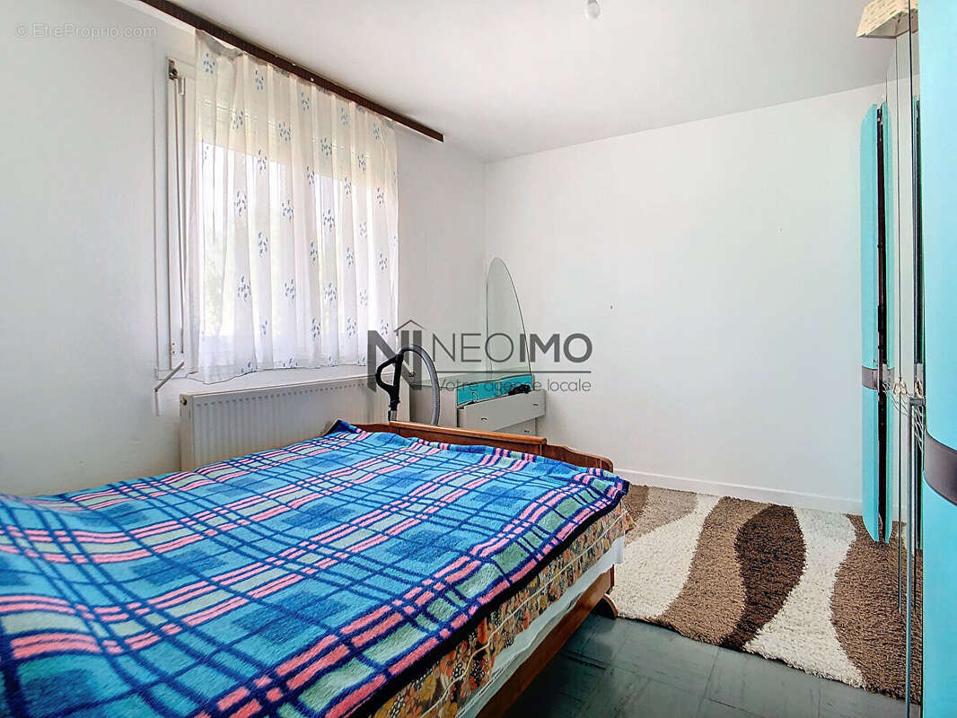 Maison à NEUFCHATEAU