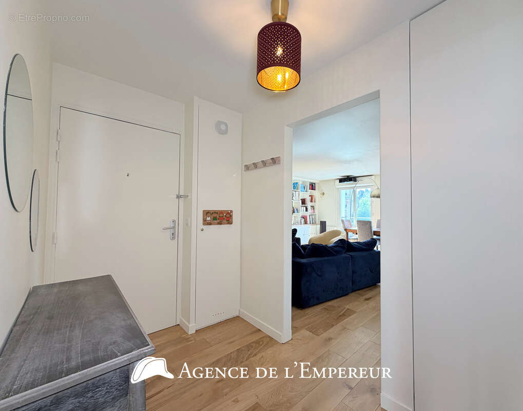 Appartement à SURESNES