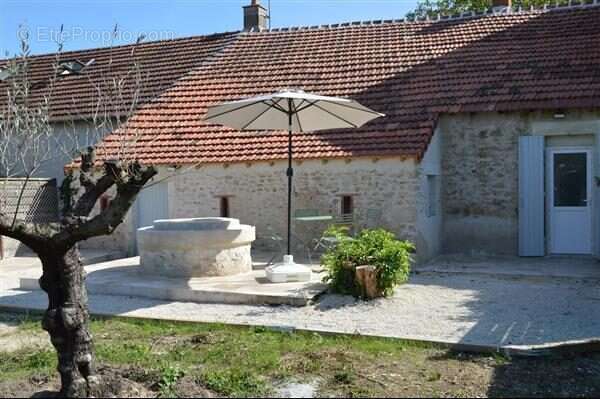 Maison à CHARENTON-DU-CHER