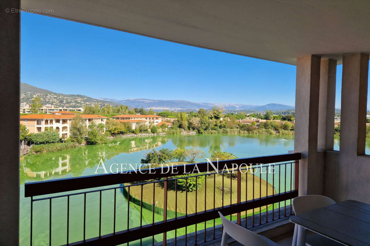 Appartement à MANDELIEU-LA-NAPOULE