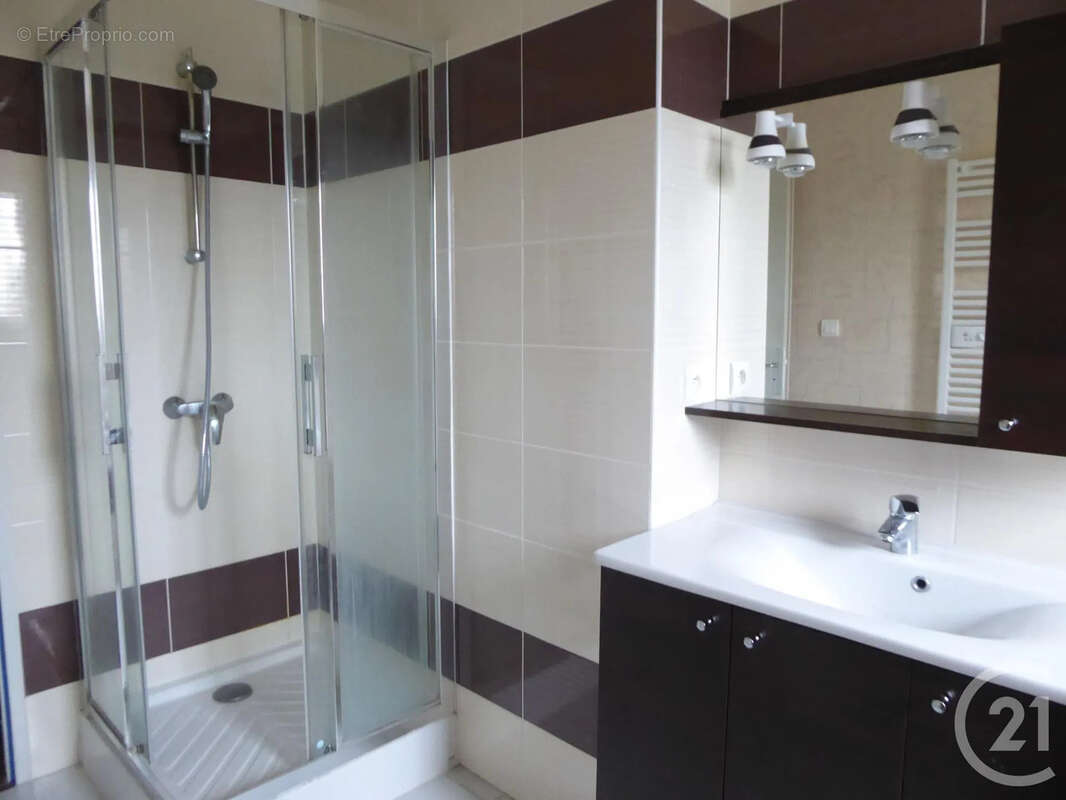 Maison à SAINT-SERNIN-DU-BOIS