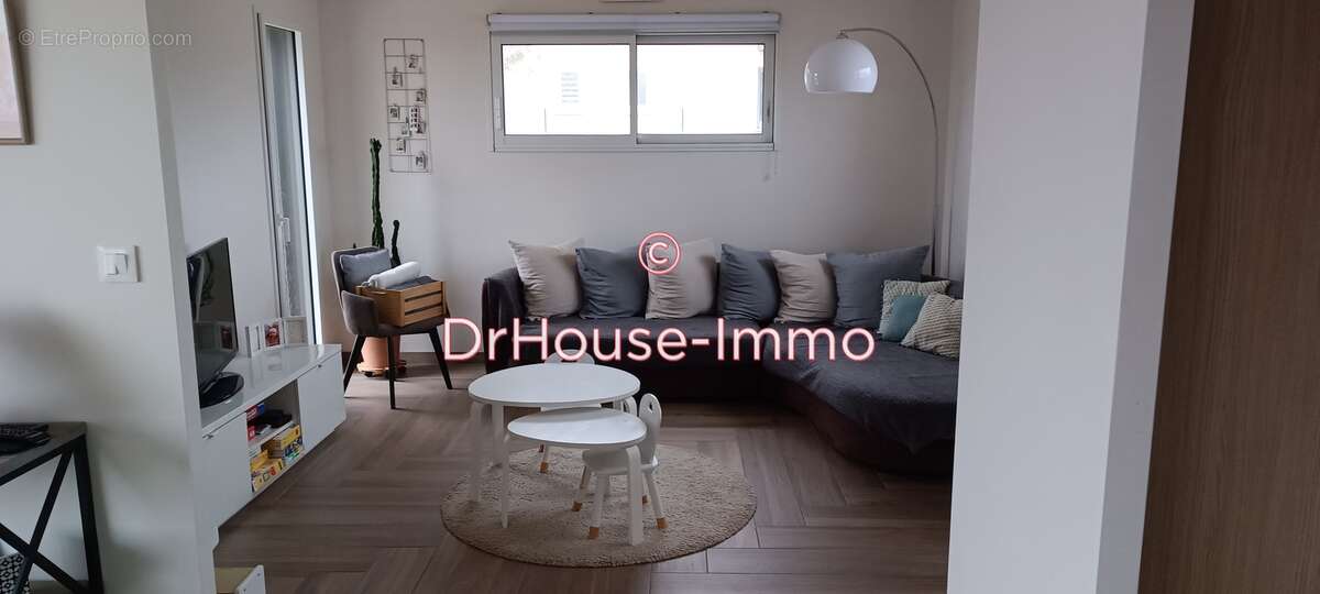 Maison à SAINT-MARTIN-DES-NOYERS