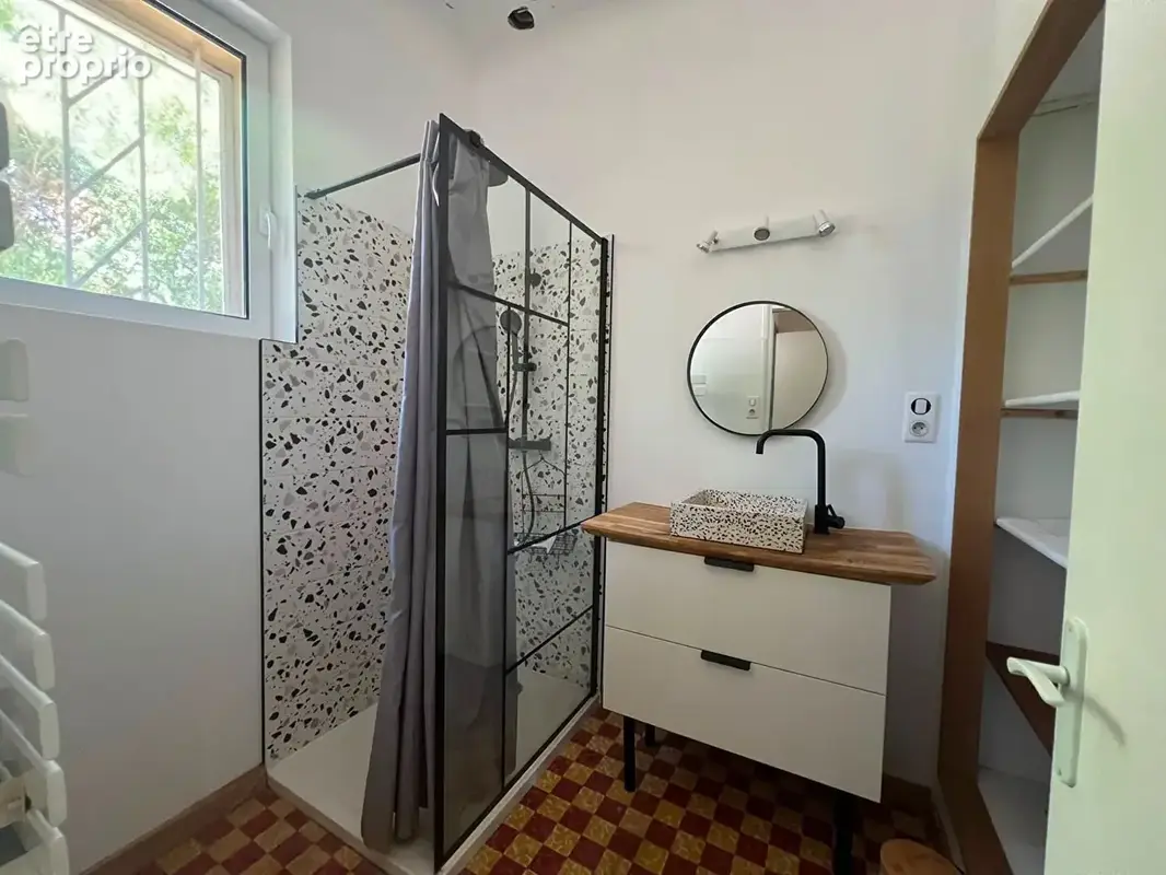 Maison familiale de caractère à Montfrin - photo 10