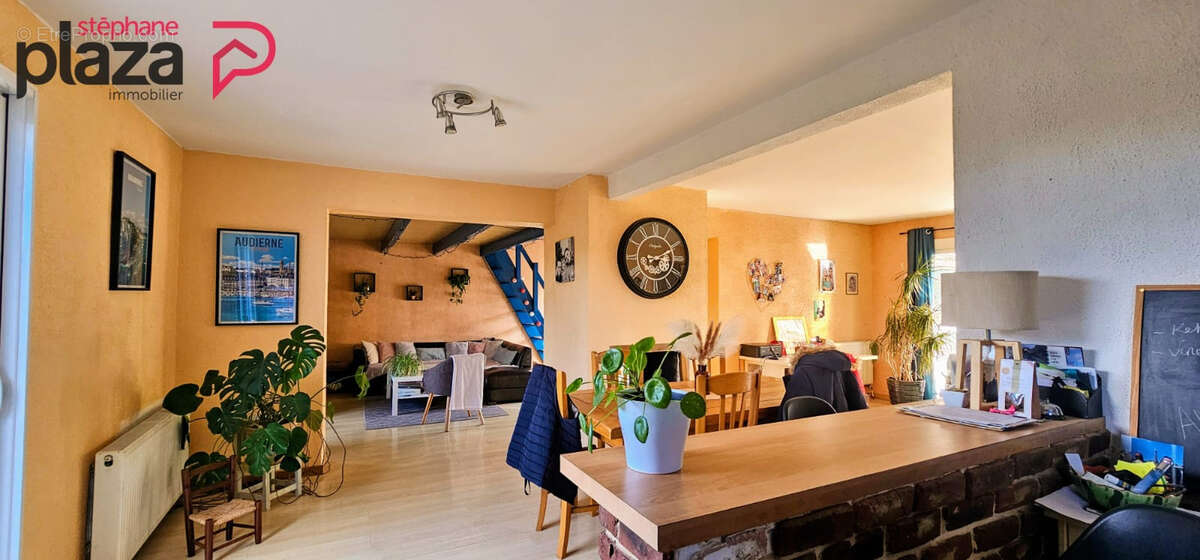 Maison à POULLAN-SUR-MER