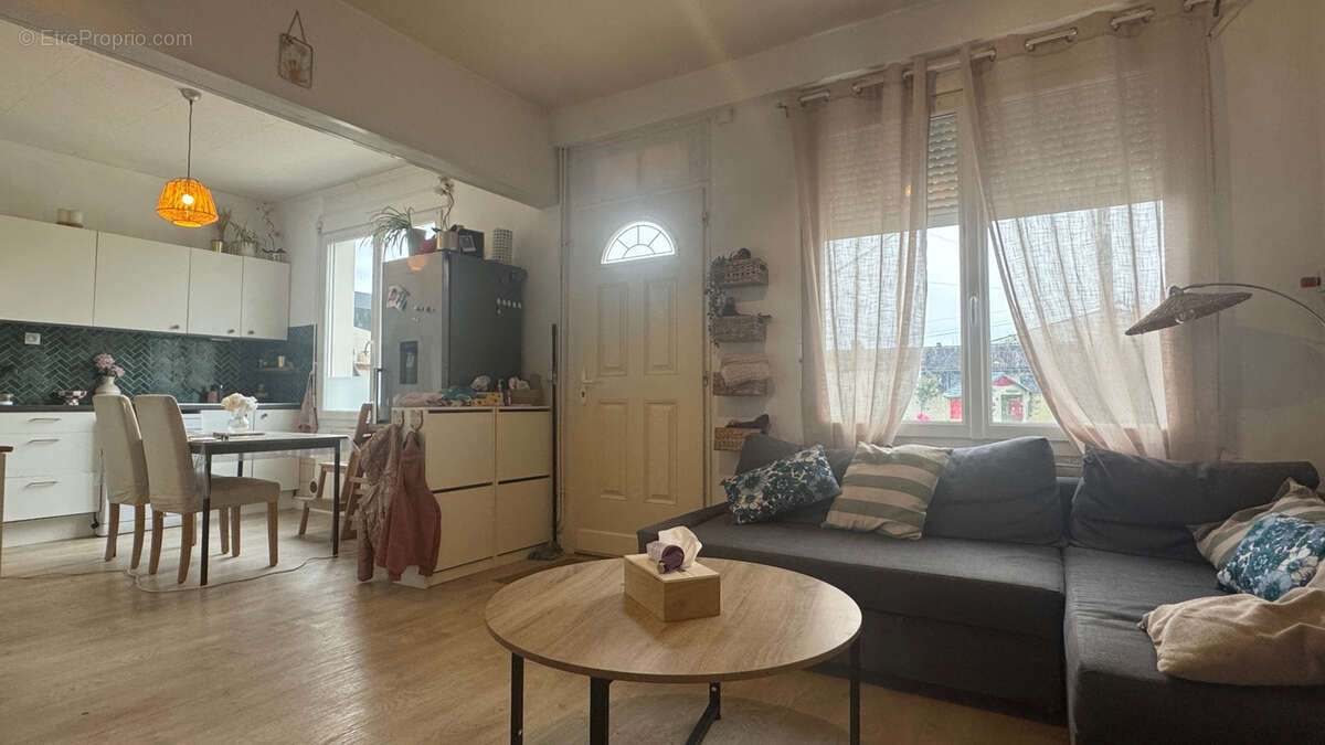 Maison à SAINTE-BAZEILLE