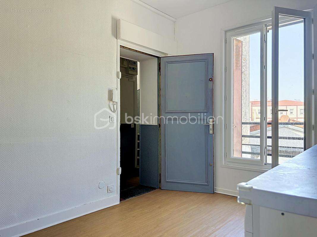 Appartement lumineux de plus de 62 m² – Vendu loué  896e– Idéal investisseur - photo 11