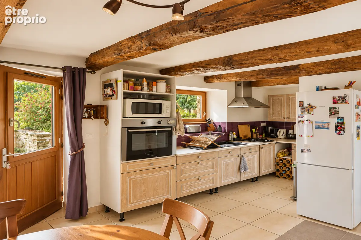 MORBIHAN -  Saint Jean Brevelay - Longère rénovée avec 4 chambres et 906 m2 de jardin - photo 3