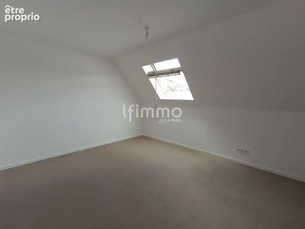 Gisors centre grand T2 65 m² dernier étage avec ascenseur et par - photo 10