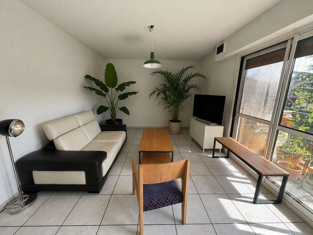 Appartement à SAINT-JULIEN-EN-GENEVOIS