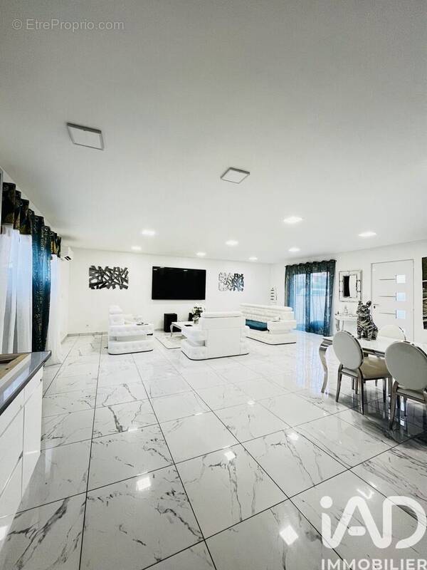 Photo 1 - Maison à LORMONT