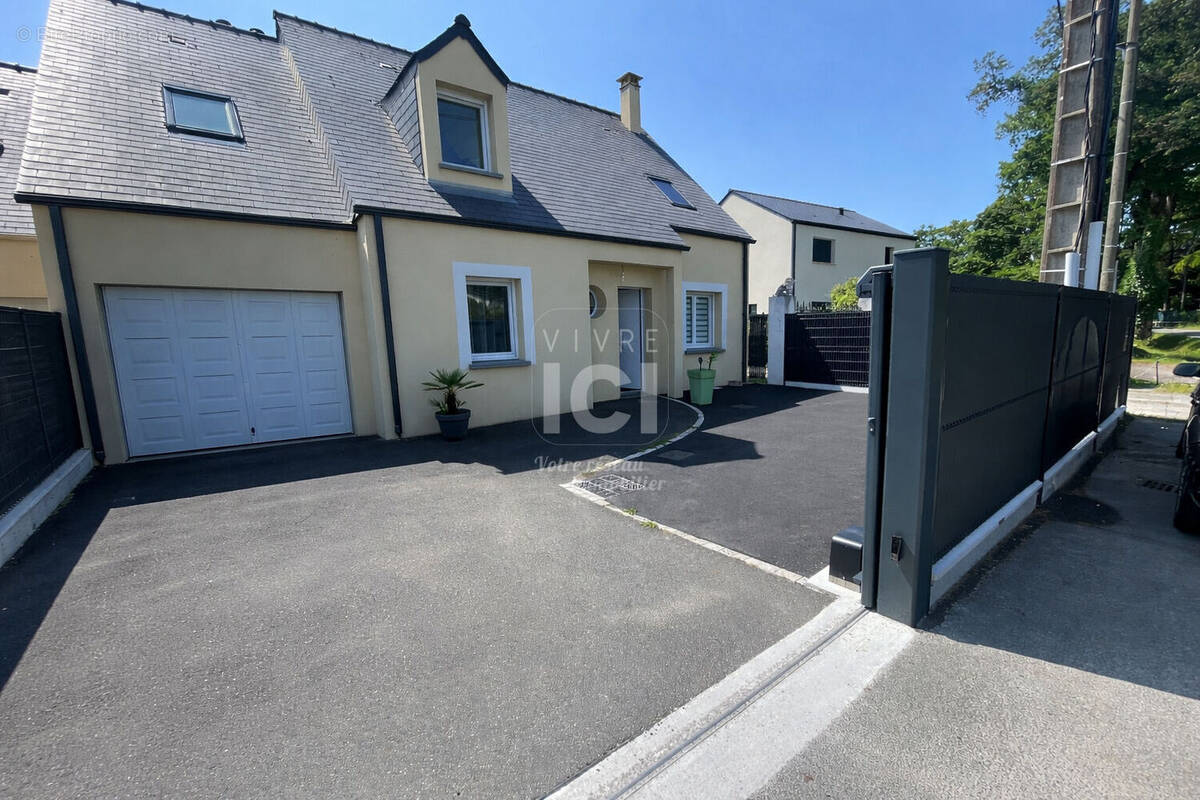 Maison à GRANDCHAMPS-DES-FONTAINES