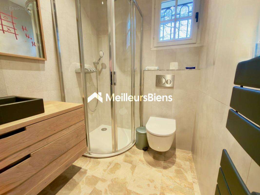 Maison à FEUCHEROLLES