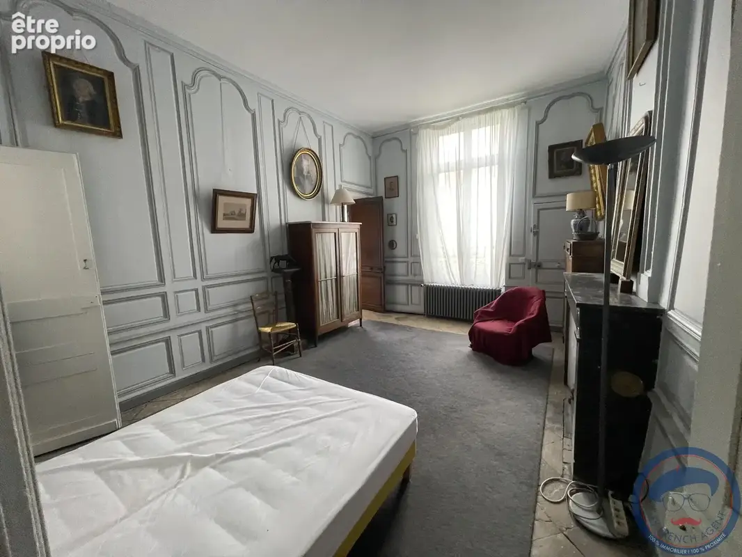 - CAEN. Propriété de caractère de 1870: 2 maisons reliées par un authentique porche équestre.1 365 000 Fai - photo 19