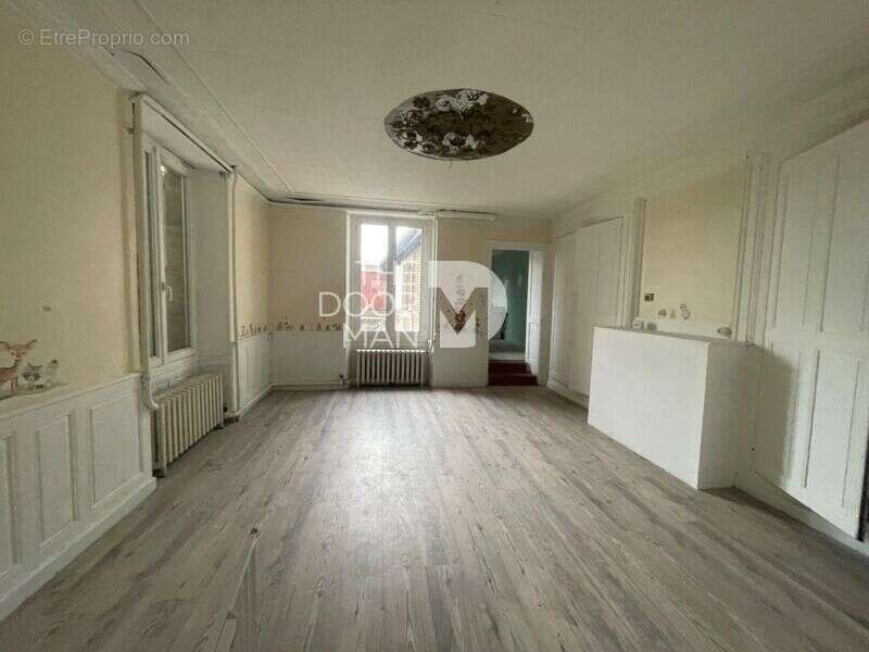 Maison à BROUSSEVAL