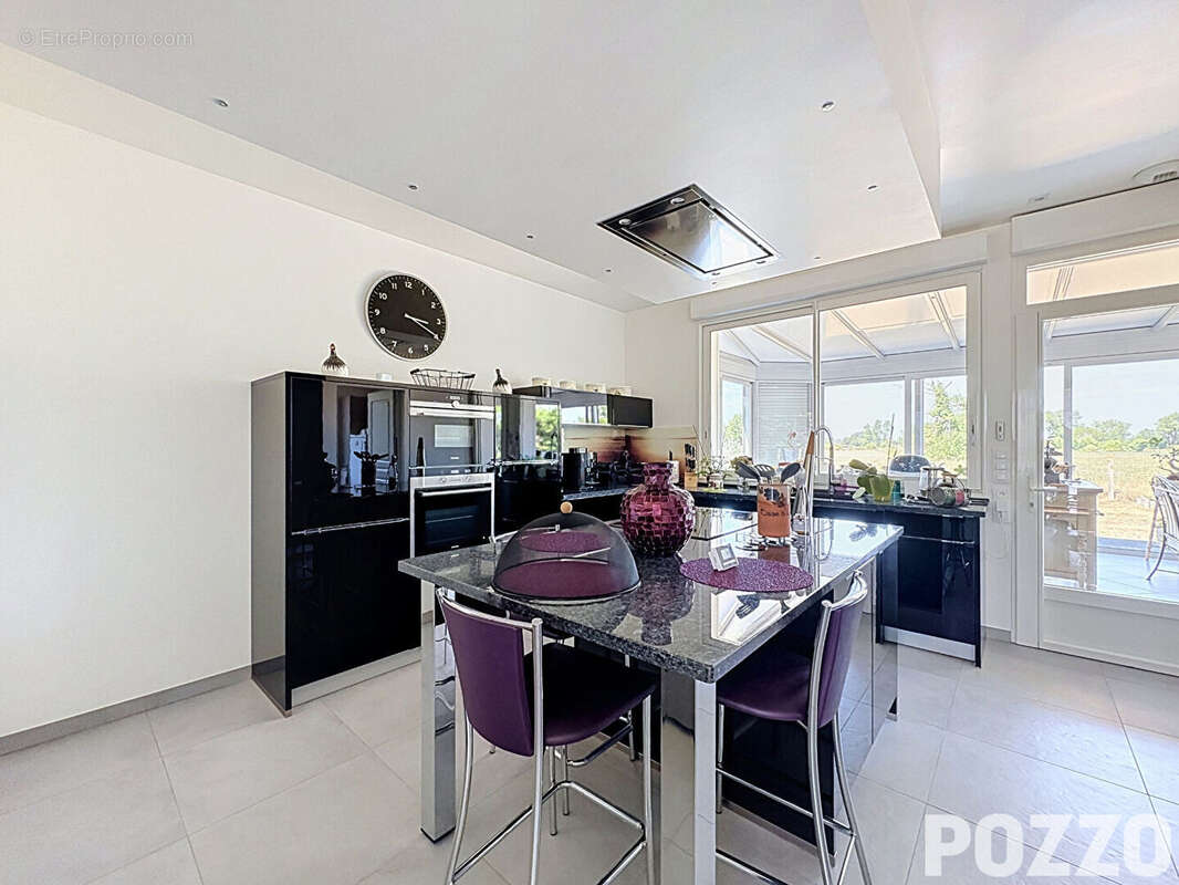 Maison Saint Martin De Brehal 10 pièces 347 m2 - photo 6