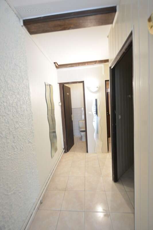 Exclusivité – immeuble de rapport avec local commercial et appartement t3 à montmédy (55600) - photo 9