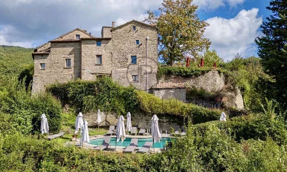 Château-hameau du XIIe siècle - photo 9