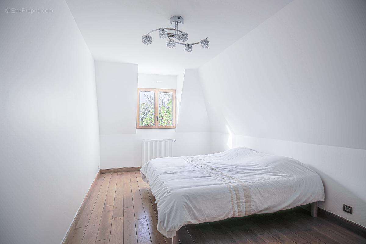 Maison à RUEIL-MALMAISON