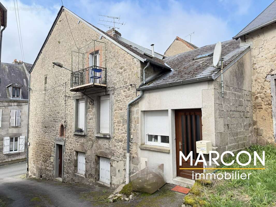 Appartement à SAINT-VAURY