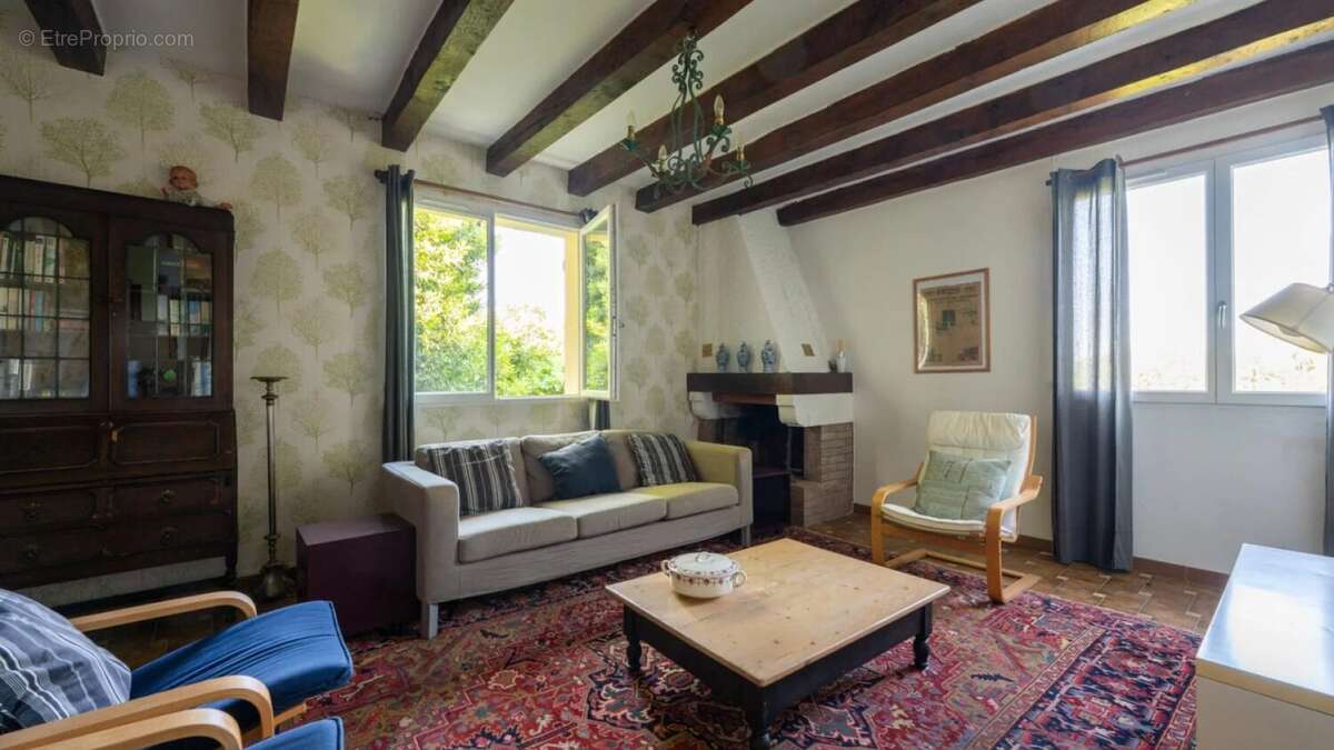SECTEUR COEUR DE CAUSSE - Spacieuse Demeure, maison d'amis et gr - photo 4