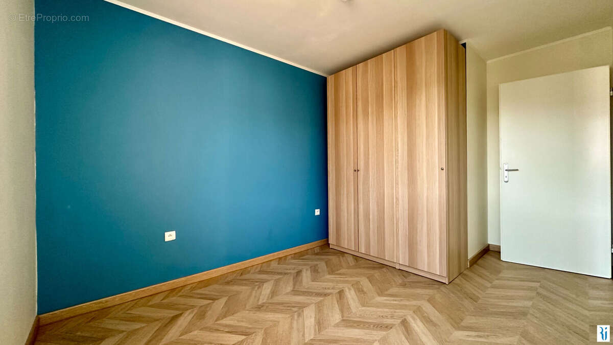 Appartement à SAINT-ETIENNE-DU-ROUVRAY