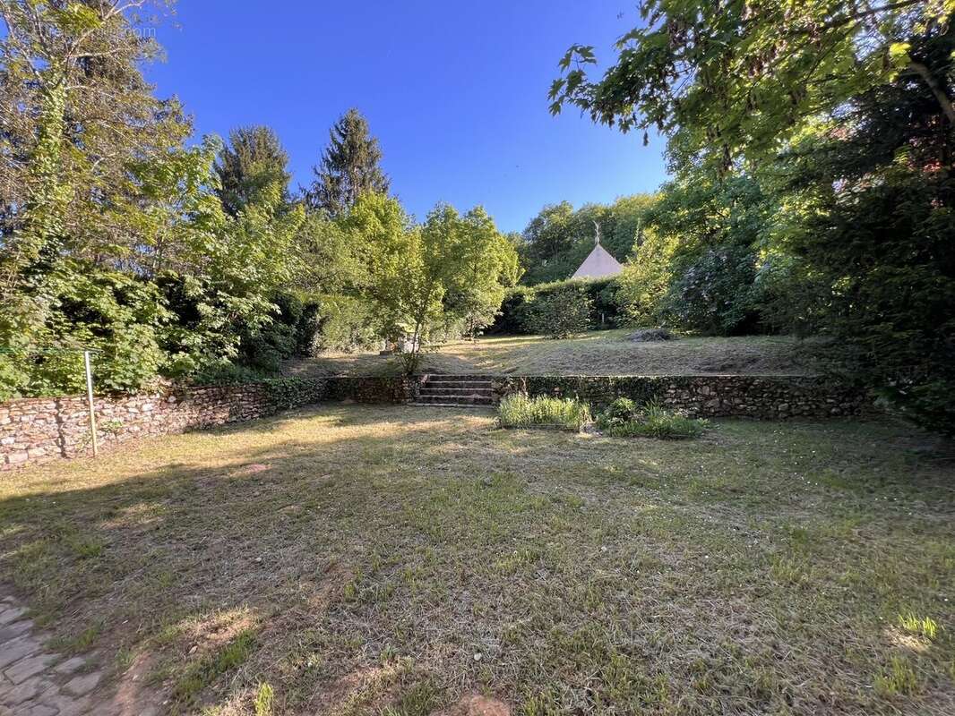 Maison à SAINT-CHERON