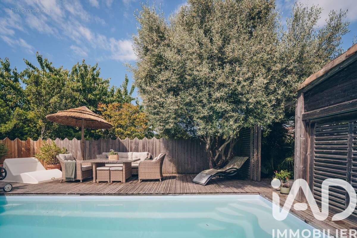 Maison 155 m² à Angoulins  - photo 8