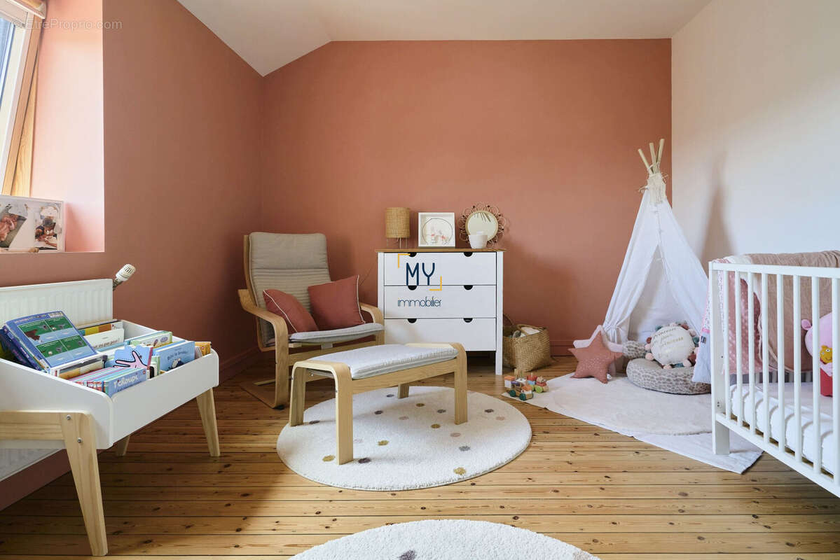 CHAMBRE 2/3 - Maison à vendre - Marcq-En-Baroeul - Maison à MARCQ-EN-BAROEUL