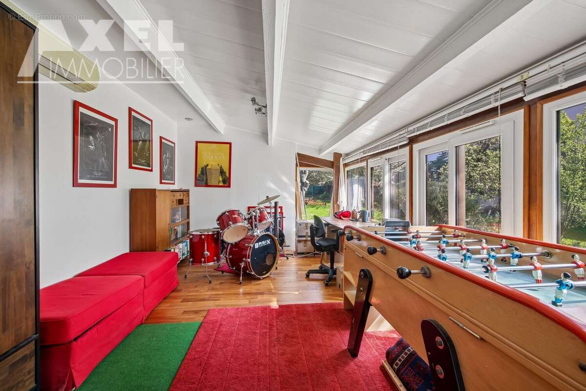 Maison à BOIS-D'ARCY