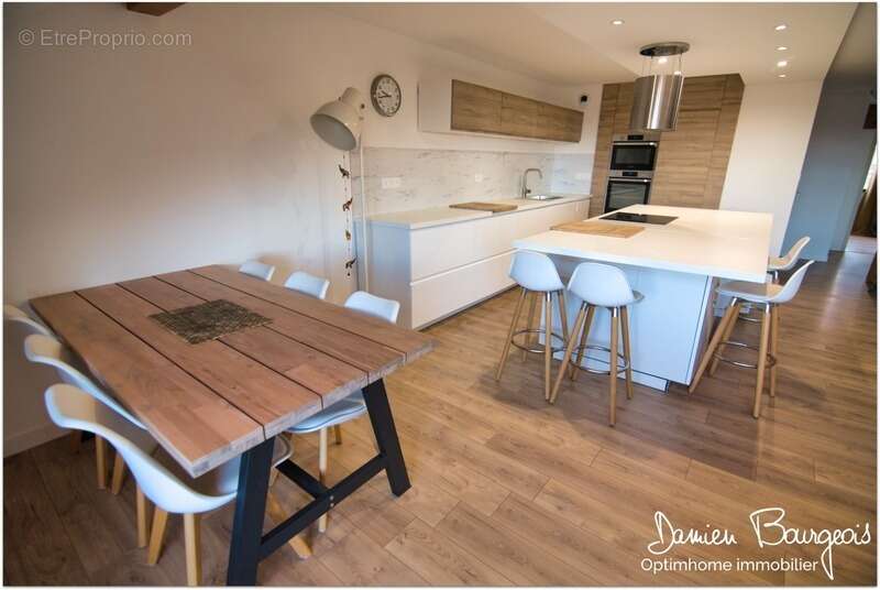Appartement à THOIRY