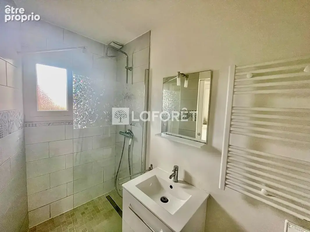 Appartement Fontenay-sous-Bois - 2 pièces 44 m2 situé à 1 minute de Vincennes - photo 5