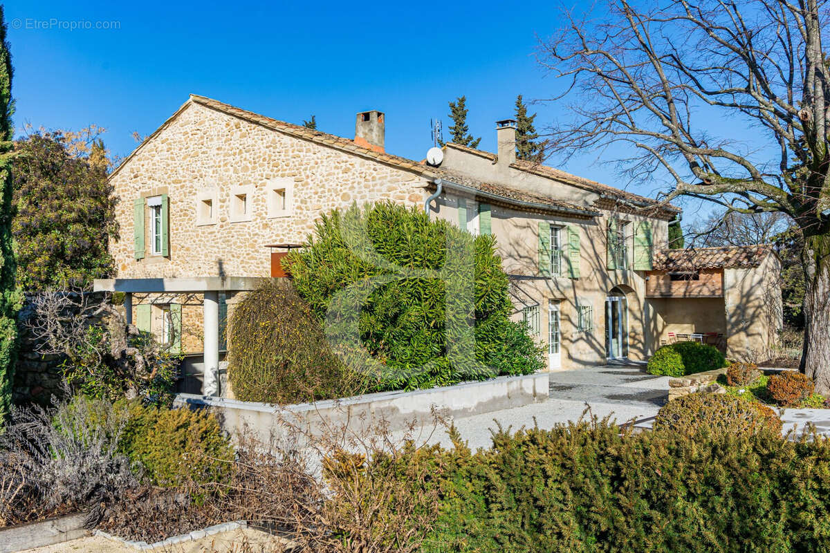 Maison à VAISON-LA-ROMAINE