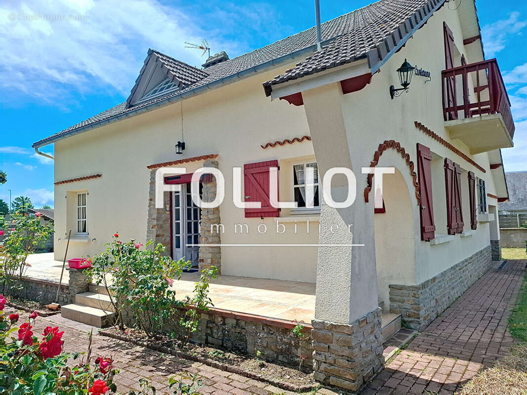 Maison à SAINT-GERMAIN-SUR-AY