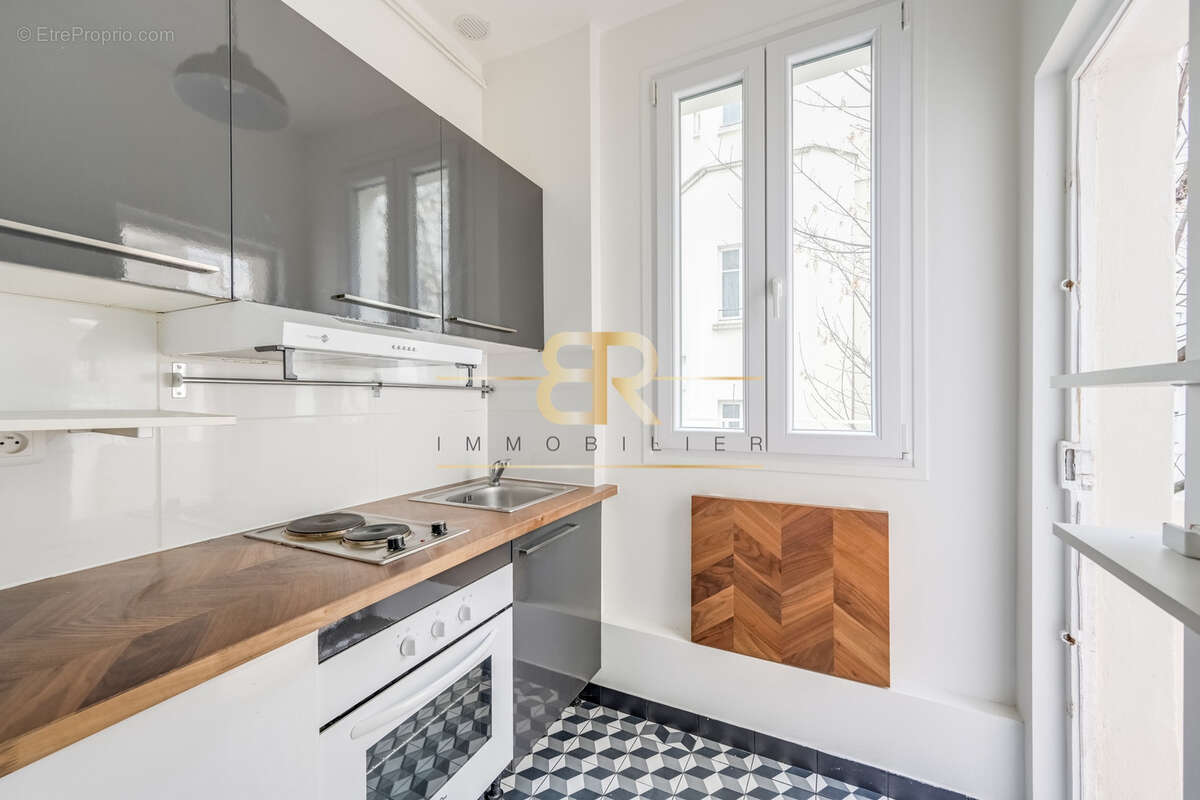 Appartement à PARIS-17E