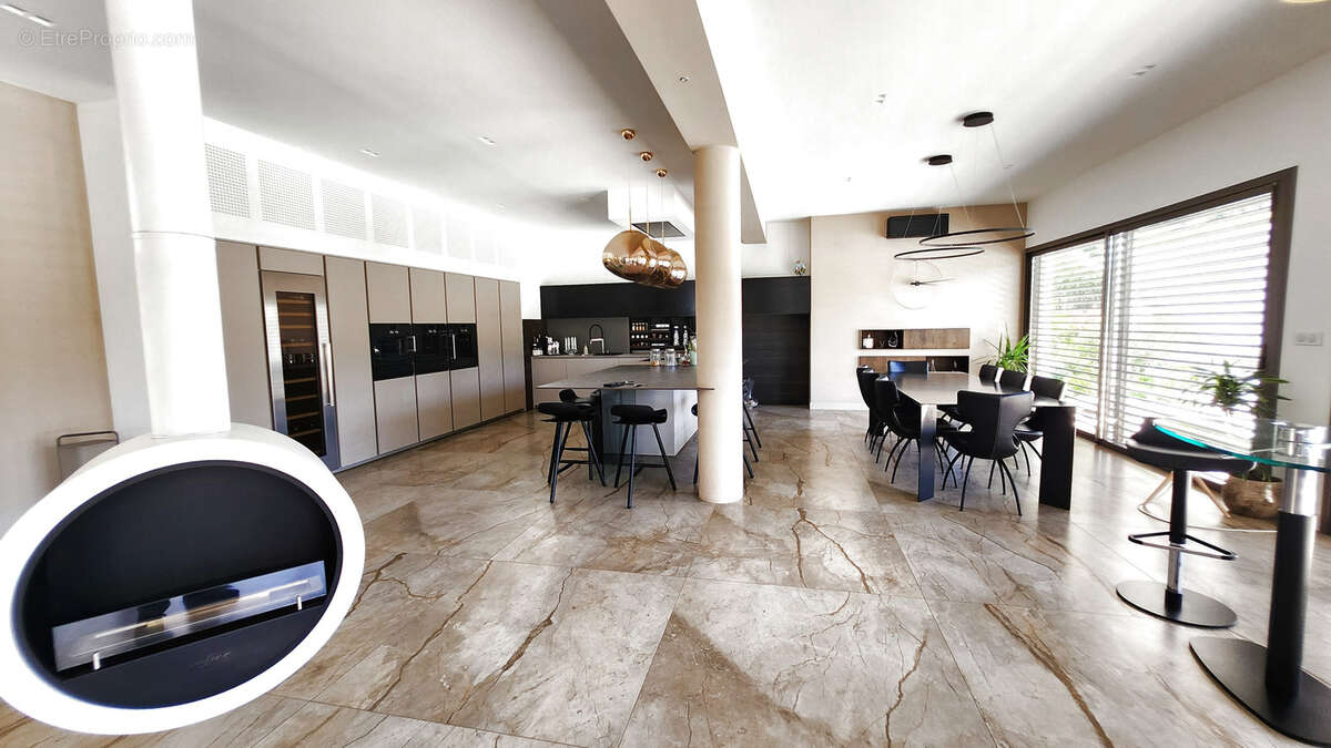 Maison à AIX-EN-PROVENCE