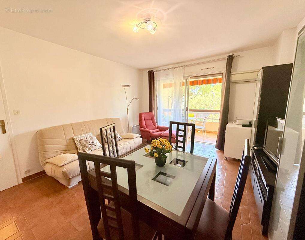 Appartement à SANARY-SUR-MER