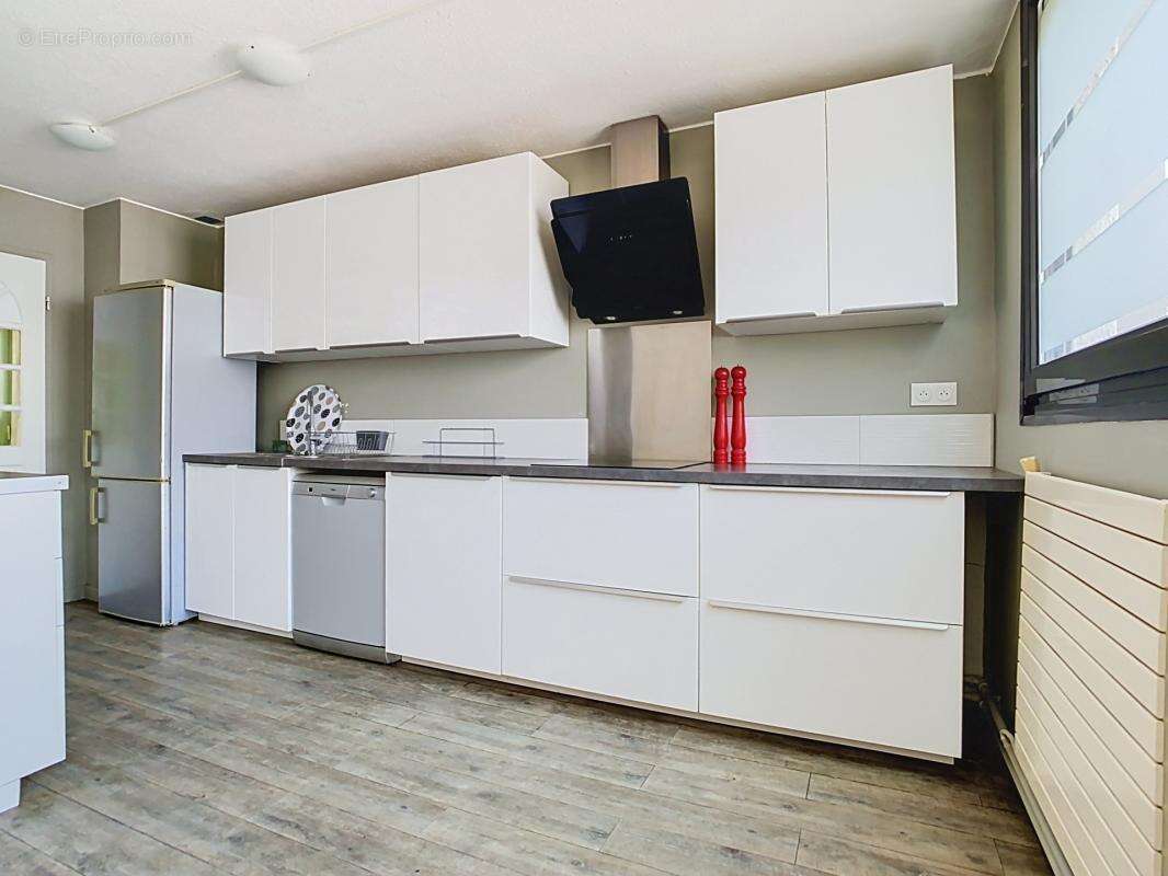 Appartement en duplex dans residence securisee, 3 chambres, terrasse, garage - photo 9