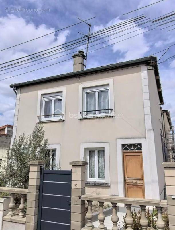 Maison à LE BLANC-MESNIL