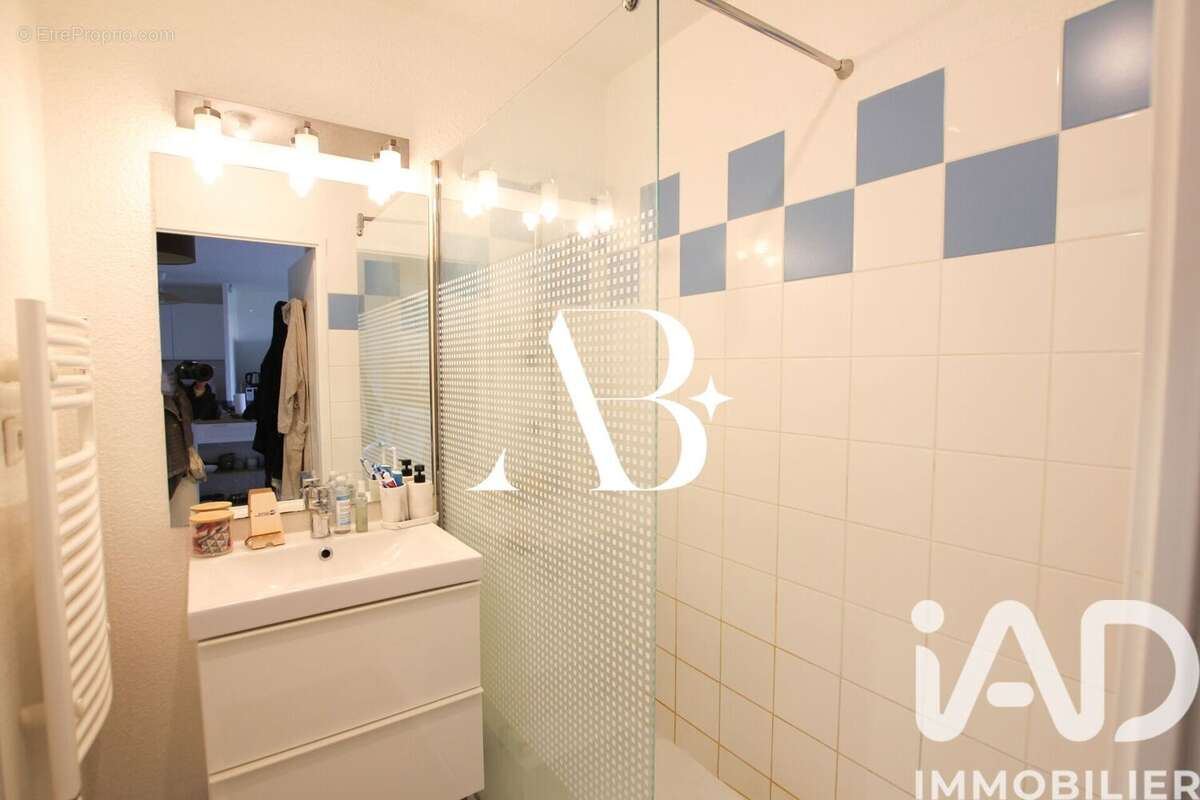Appartement 42 m² à Saint-Macaire  - photo 7