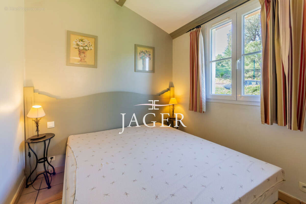 Appartement à GRIMAUD