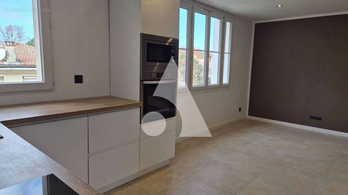 Appartement à BRIGNOLES