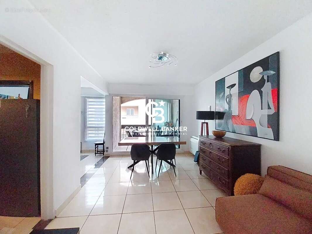 Appartement à SAINT-RAPHAEL