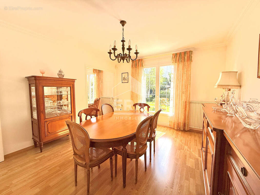 Maison à PONTAULT-COMBAULT