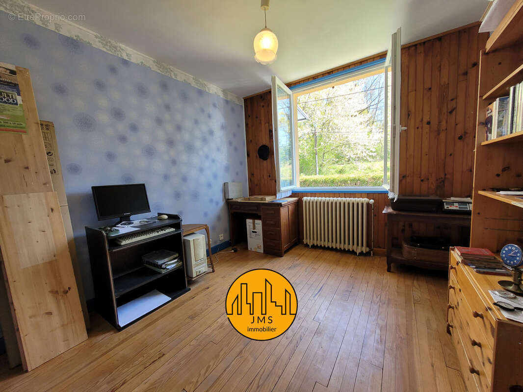 Maison à NOYANT-D&#039;ALLIER