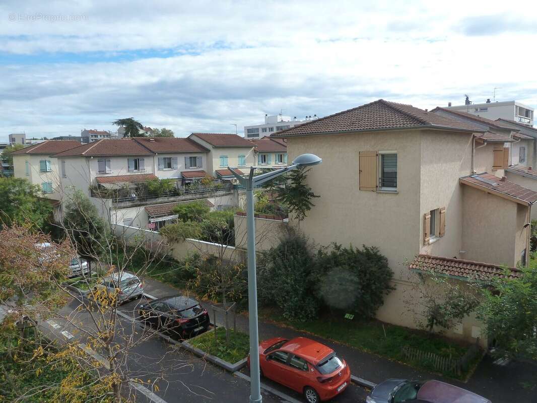 Appartement à LYON-8E