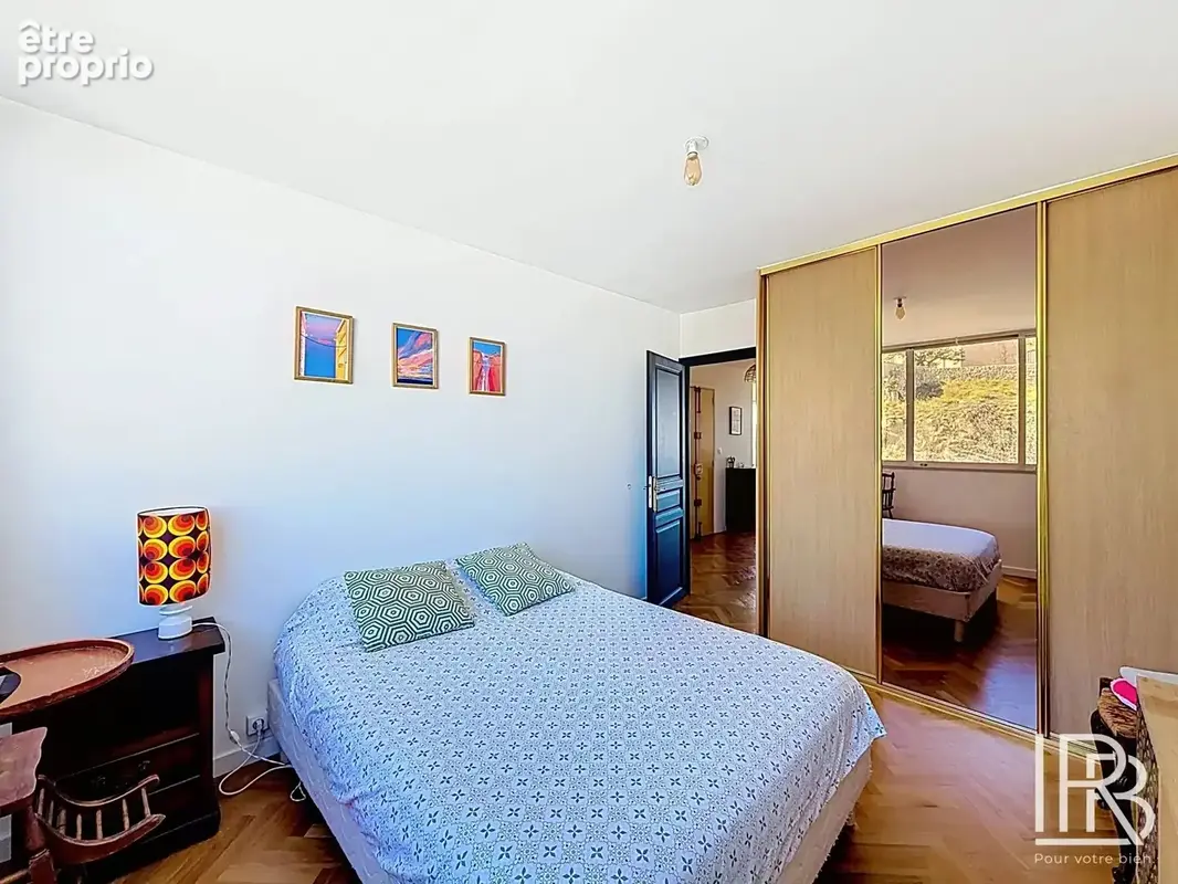 À vendre - 3 pièces 92 m² avec terrasse et vue mer panoramique - Marseille 7ᵉ - photo 13
